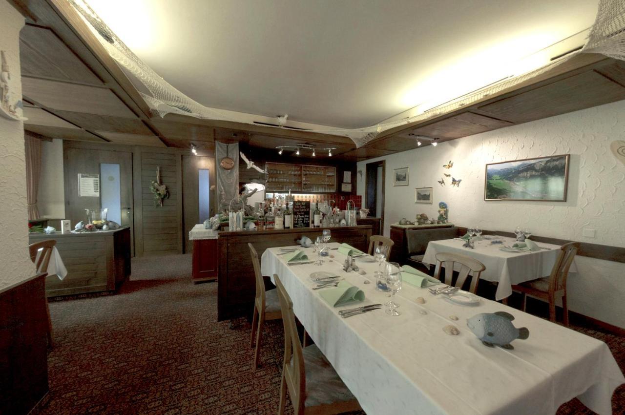 Gasthaus Post Muotathal Extérieur photo